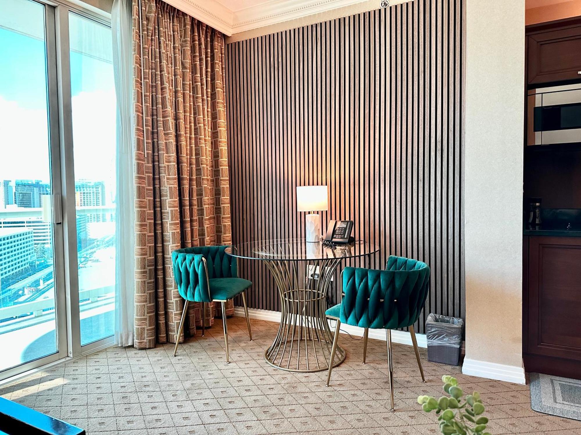 Stunning Balcony Strip View Mgm Signature * Free Valet Las Vegas Exterior photo