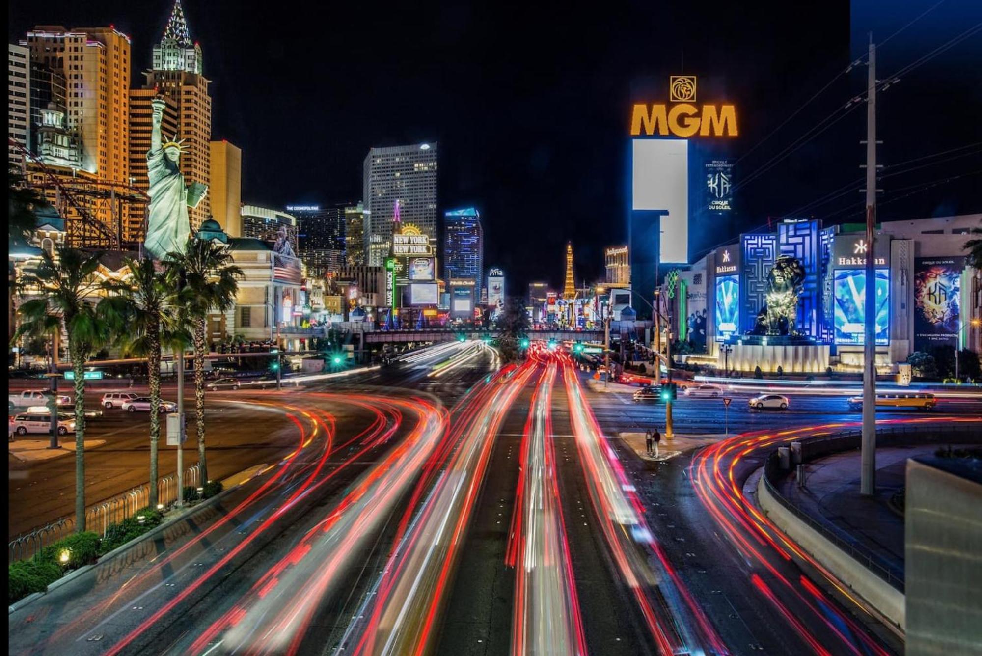 Stunning Balcony Strip View Mgm Signature * Free Valet Las Vegas Exterior photo